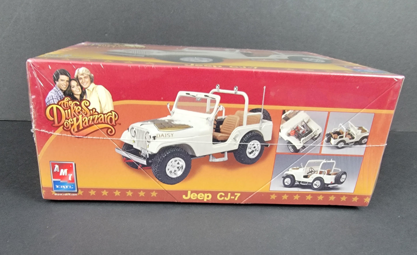 1:25 "Daisy's Jeep" Jeep CJ-7 Model Kit - 2006