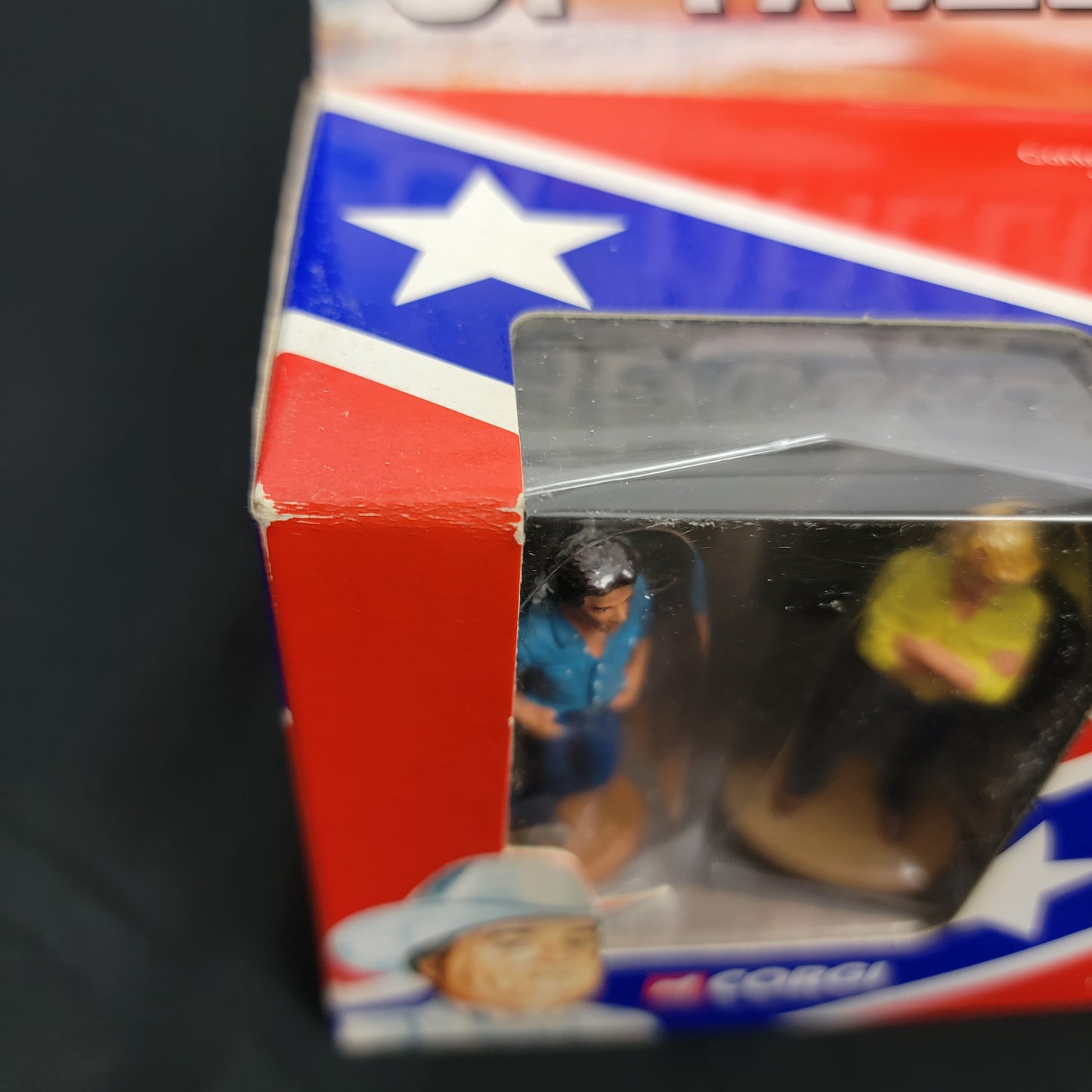1:36 Dodge Charger General Lee with metal figures, 2001 UK (A)